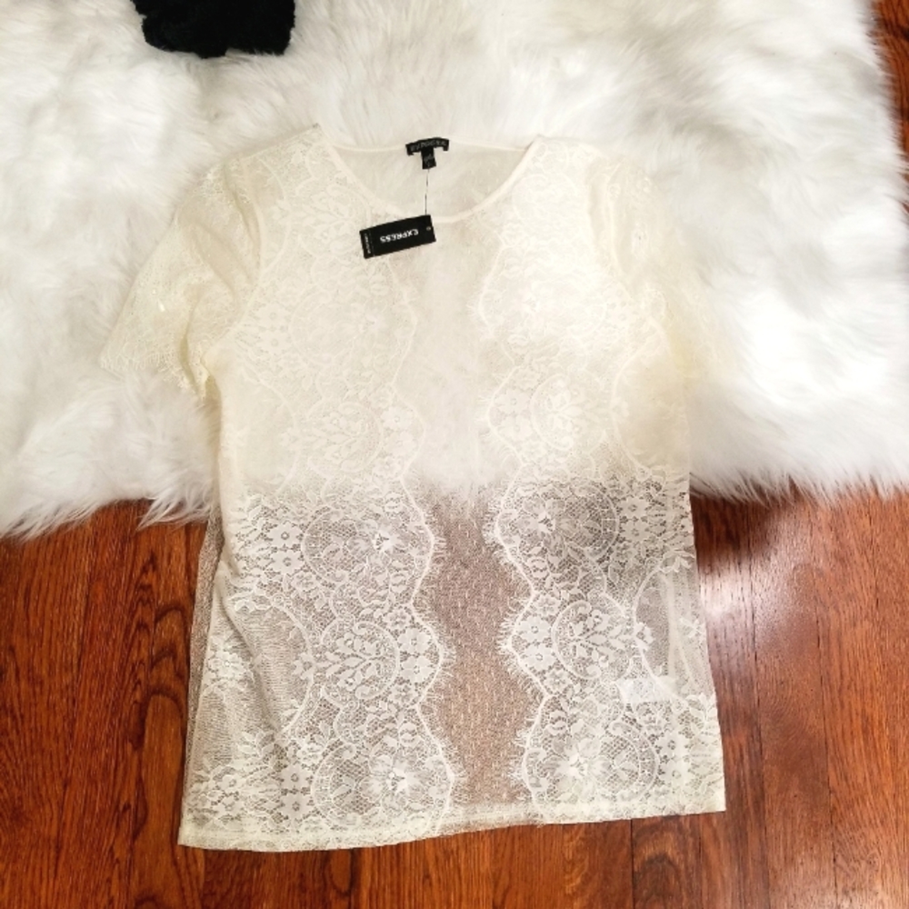 Express eyelash lace style T-Shirt top size small new with tags